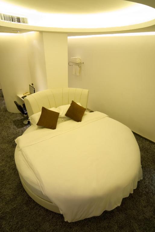 Taizhou Aix Huangyan Hotel Екстериор снимка